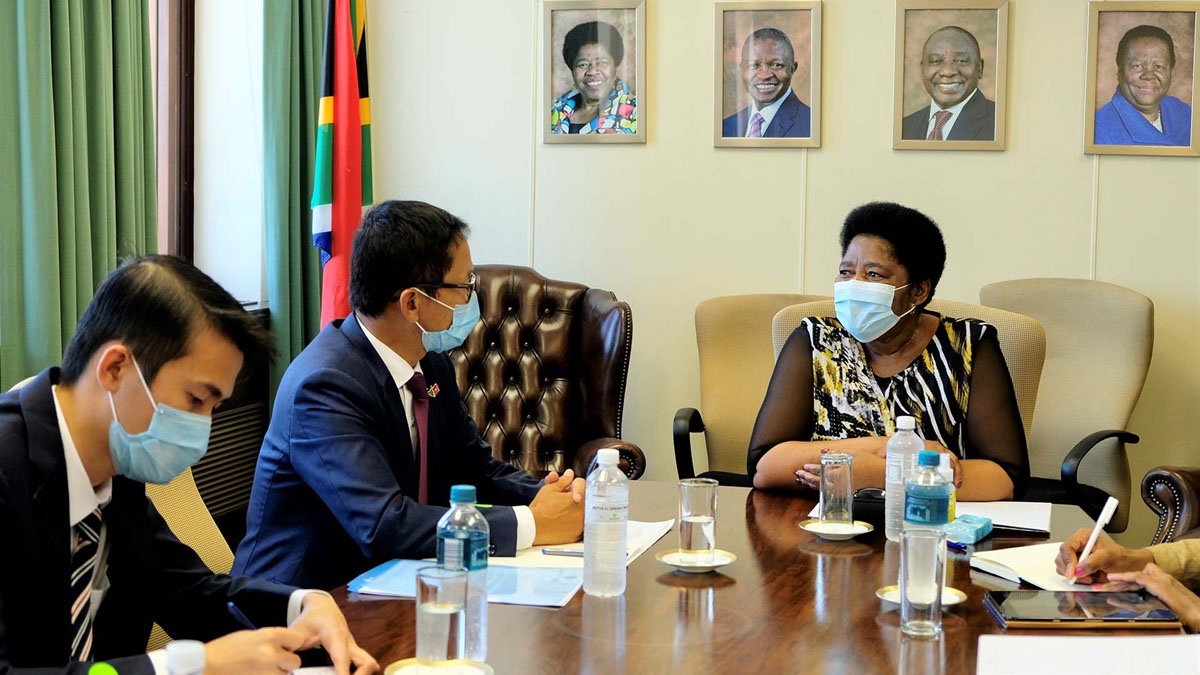Vietnam, South Africa prepare for their Partnership Forum in 2022